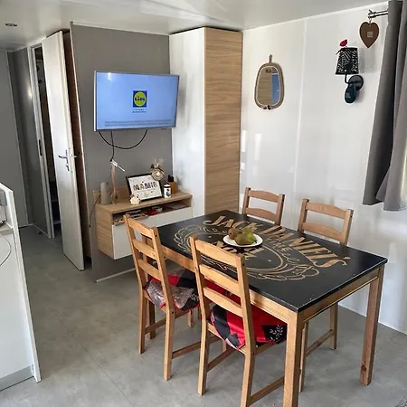 Mobilhomme 3 Avec Piscine * Camiers